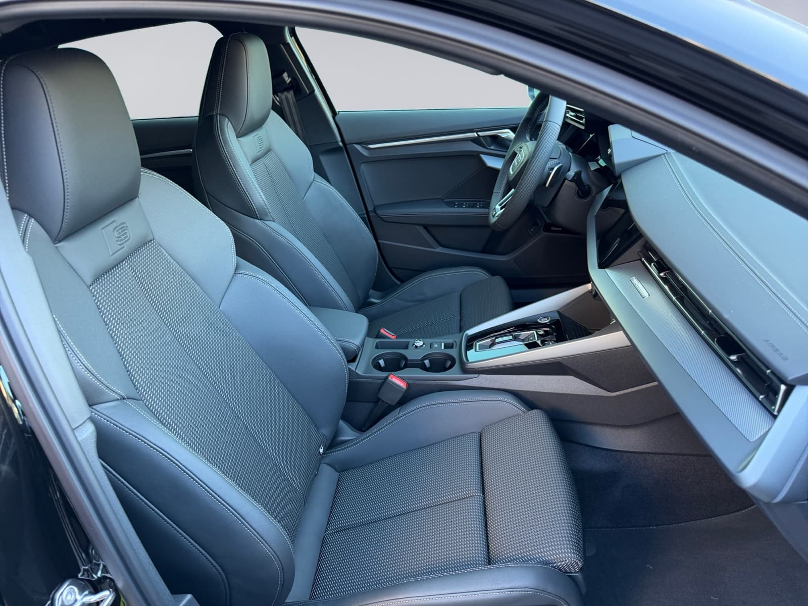 AUDI A3 - Image 12