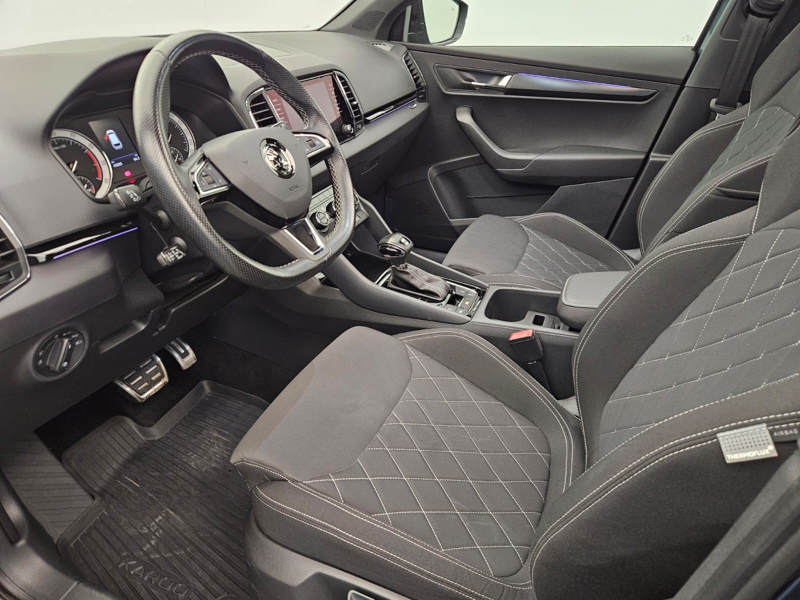 SKODA KAROQ - Image 7