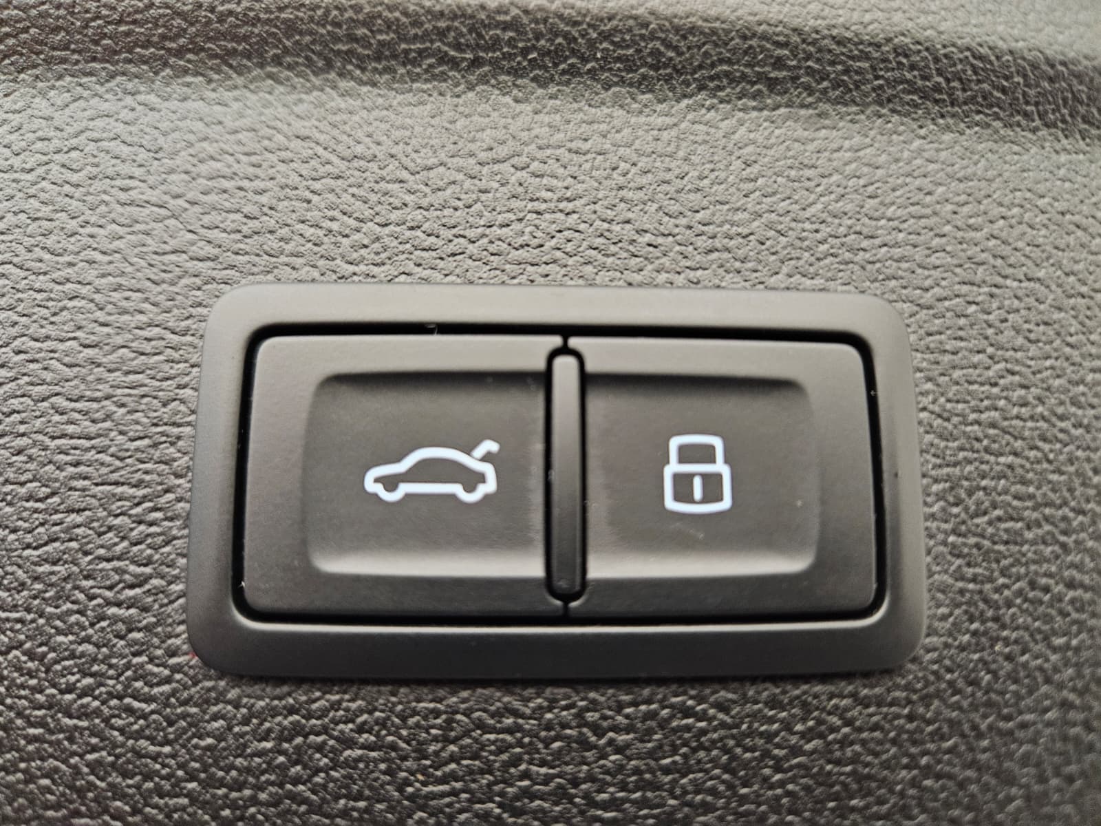 AUDI RS3 - Image 16