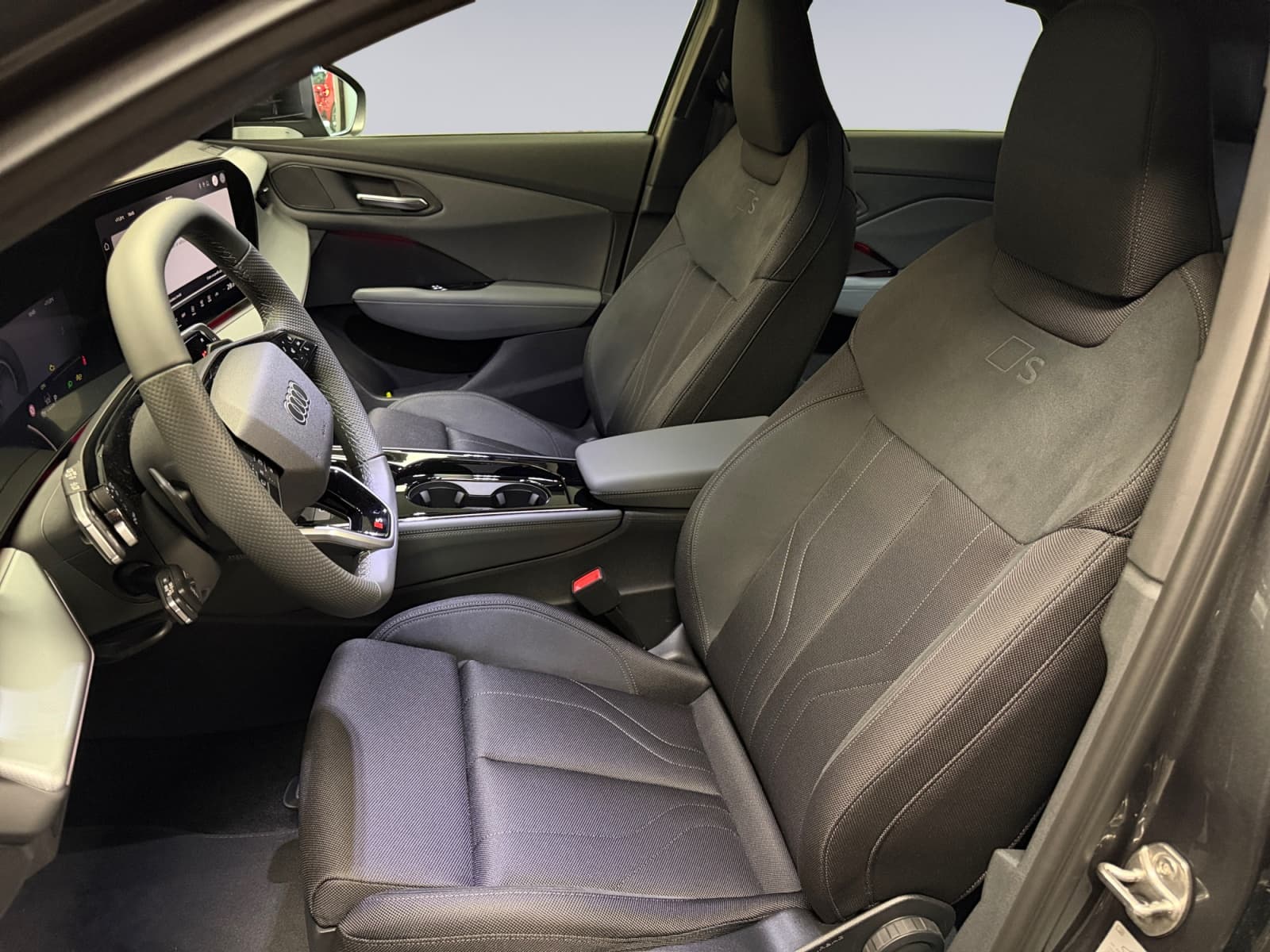 AUDI Q3 - Image 7