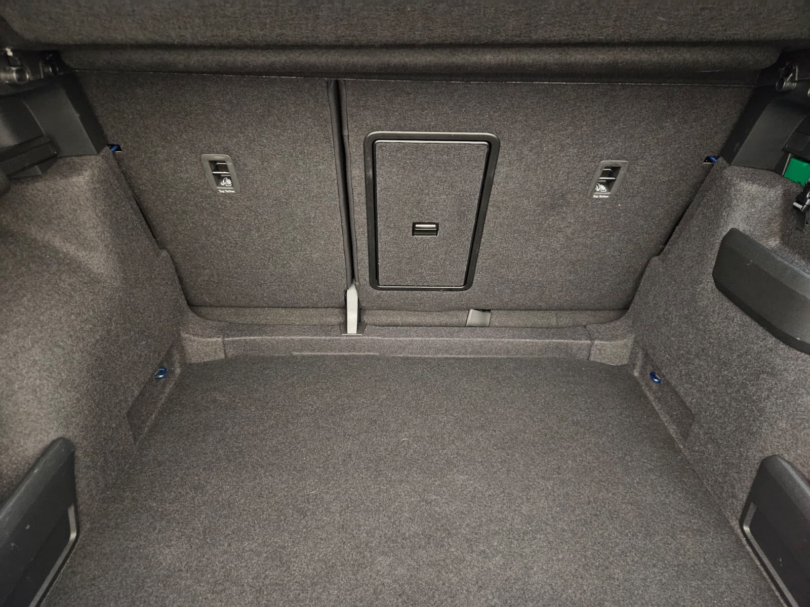 SKODA KAROQ - Image 15