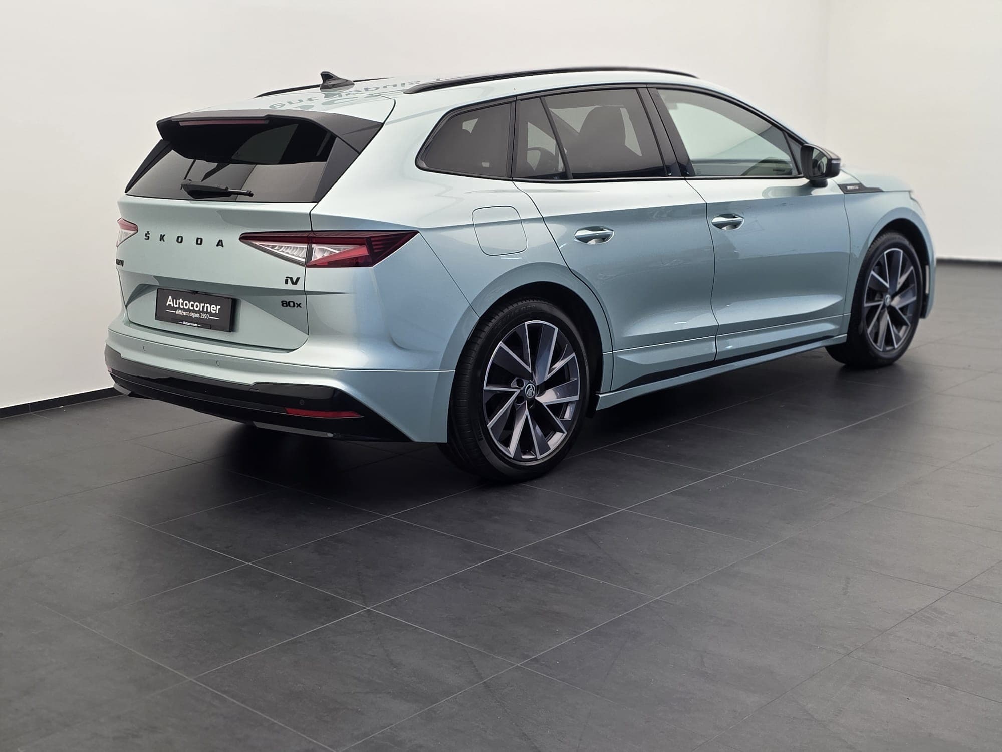 SKODA ENYAQ iV - Image 8