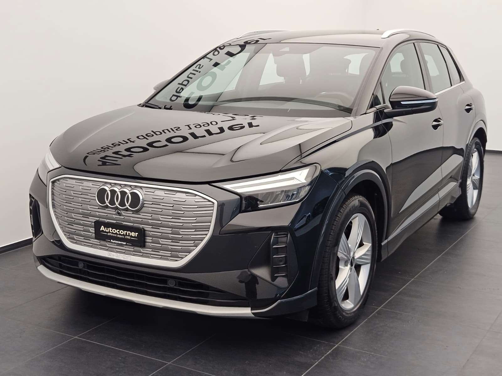 AUDI Q4 e-tron - Image 4