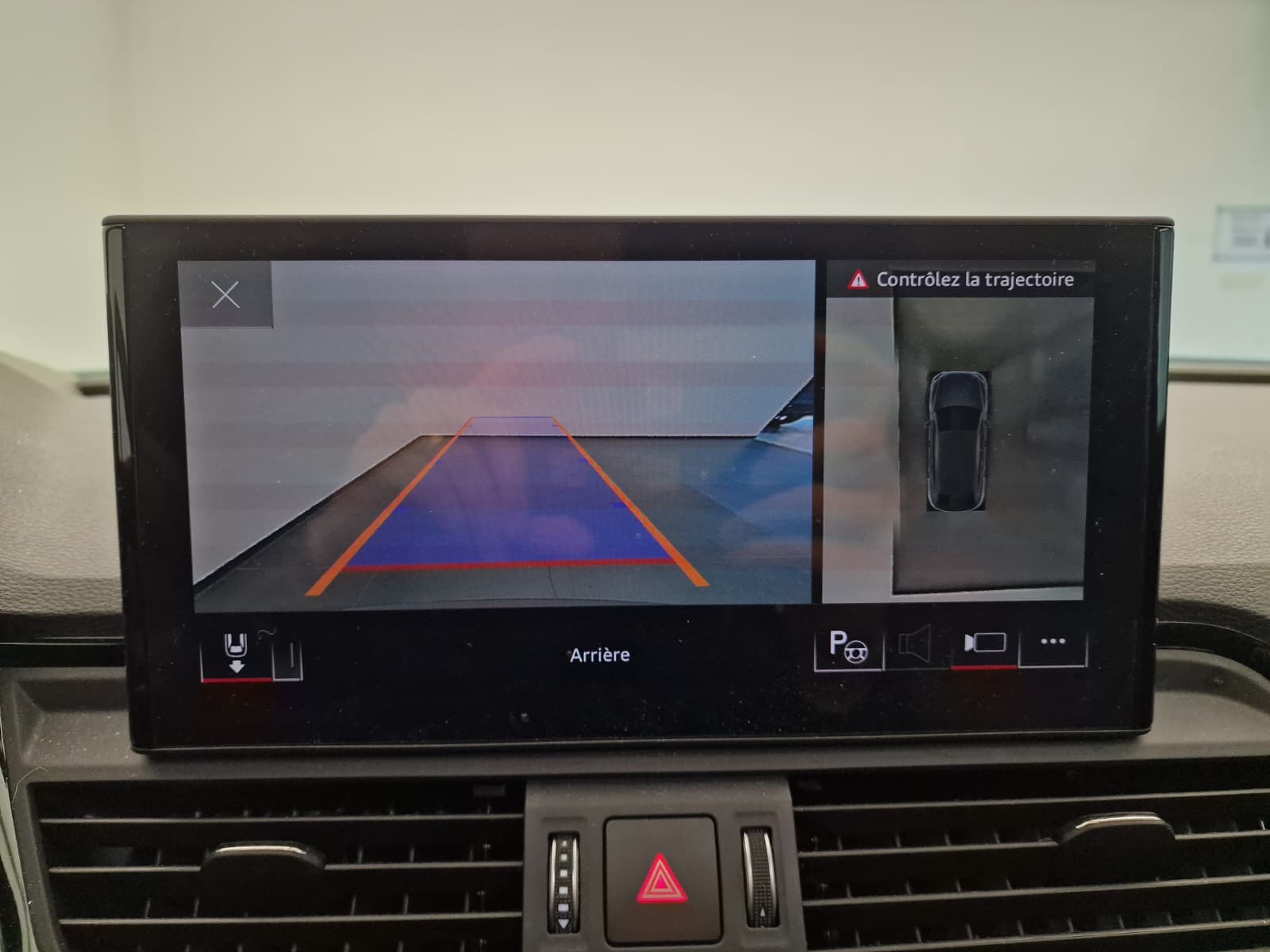 AUDI SQ5 - Image 9
