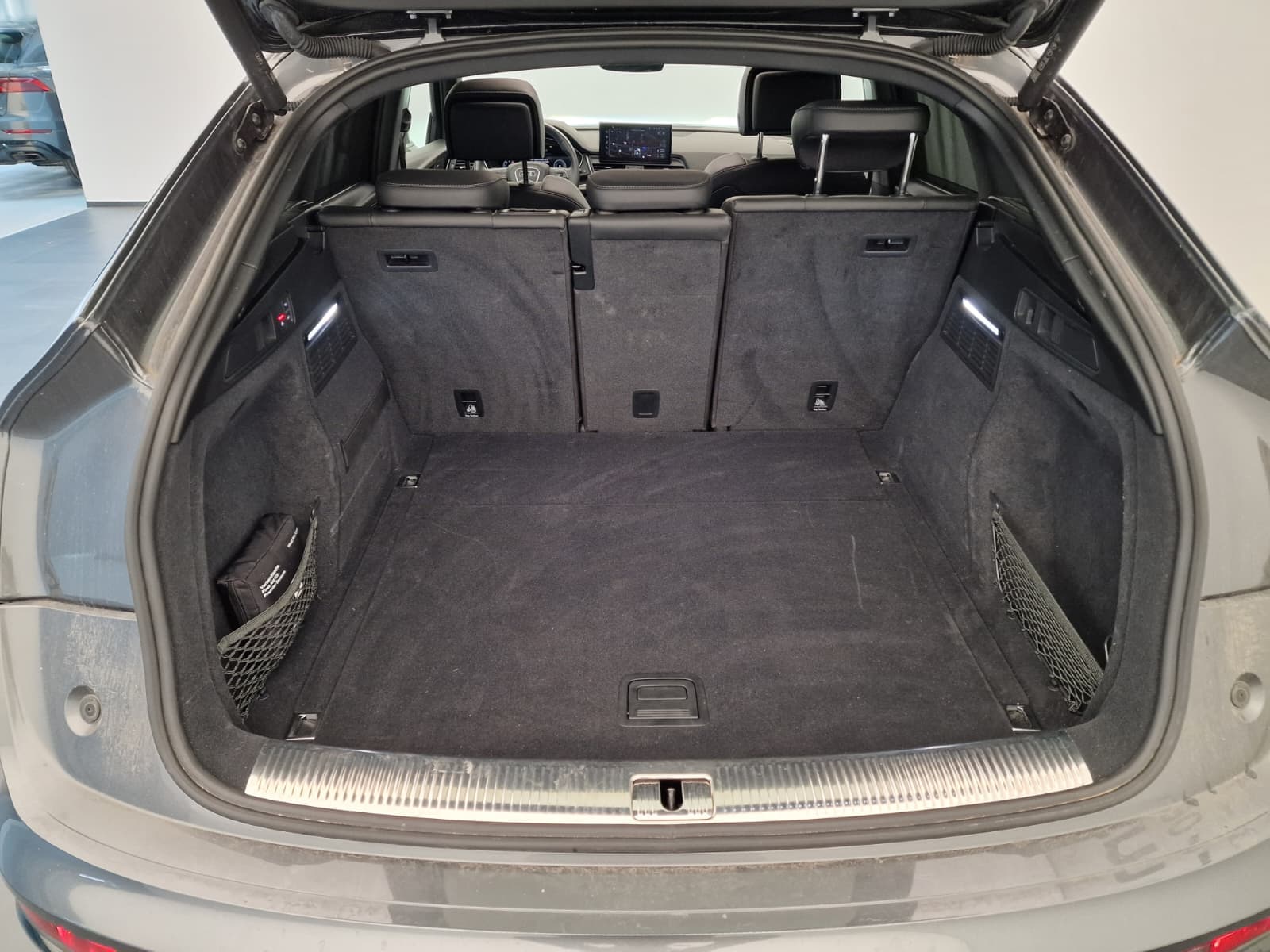 AUDI SQ5 - Image 17