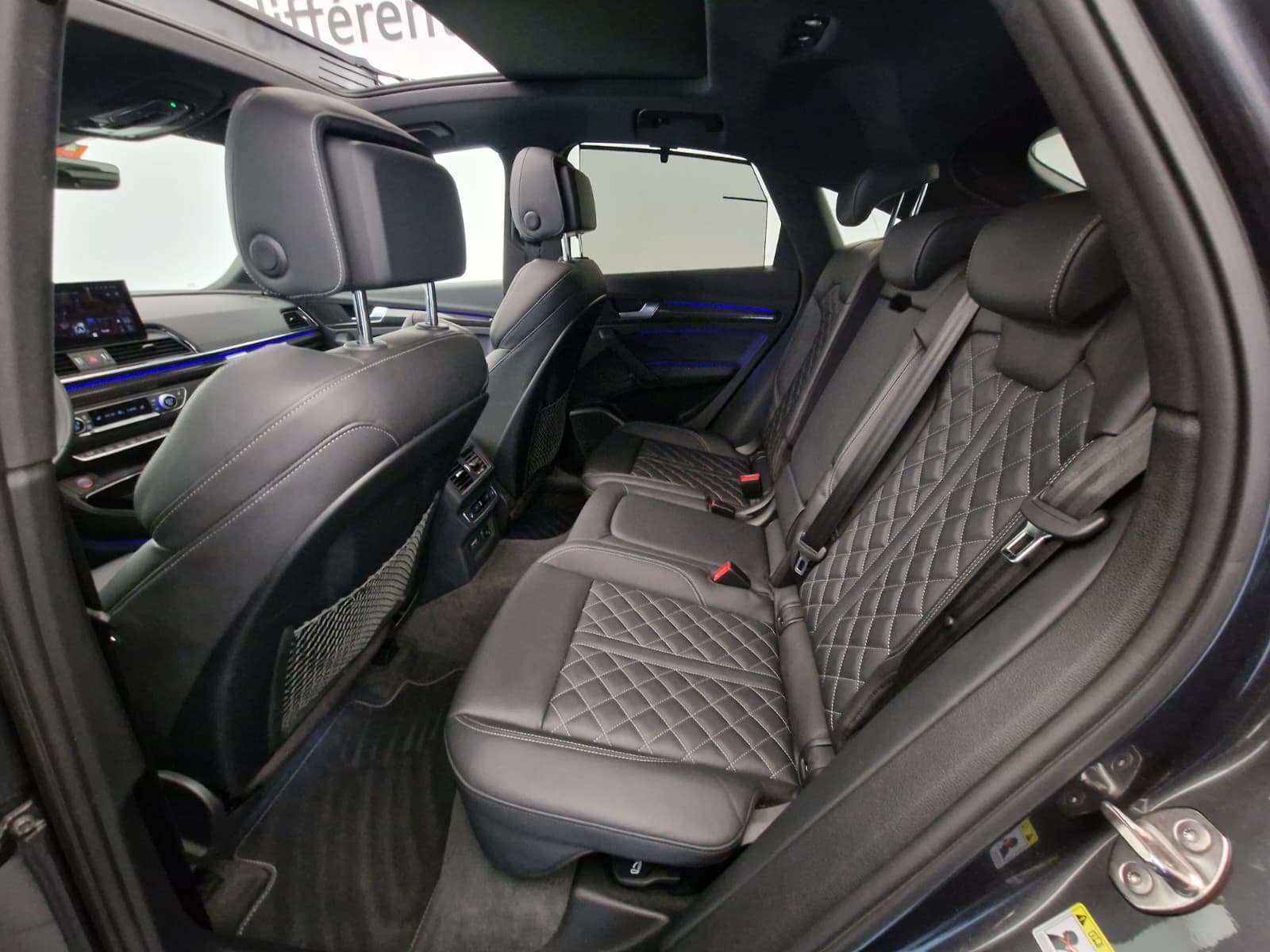 AUDI SQ5 - Image 12