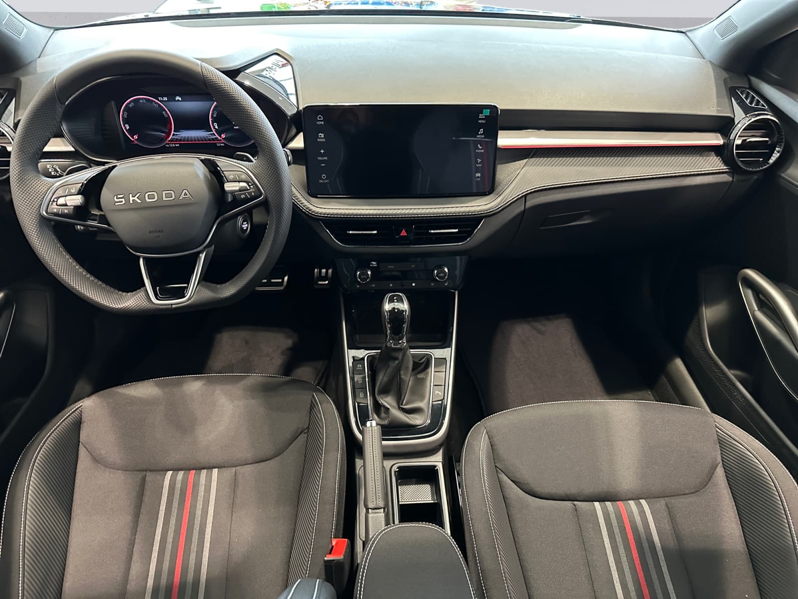 SKODA FABIA - Image 10