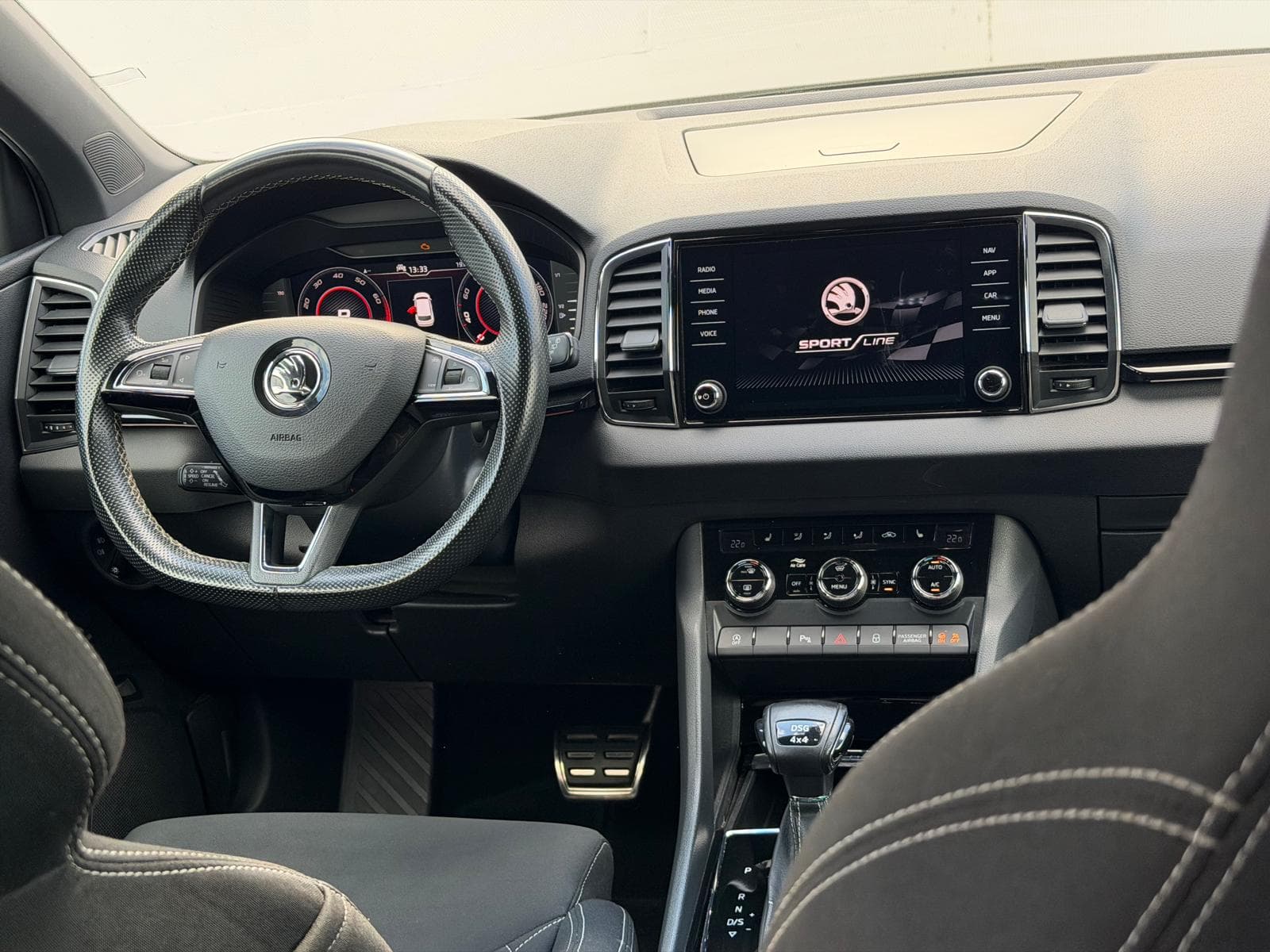 SKODA KAROQ - Image 10