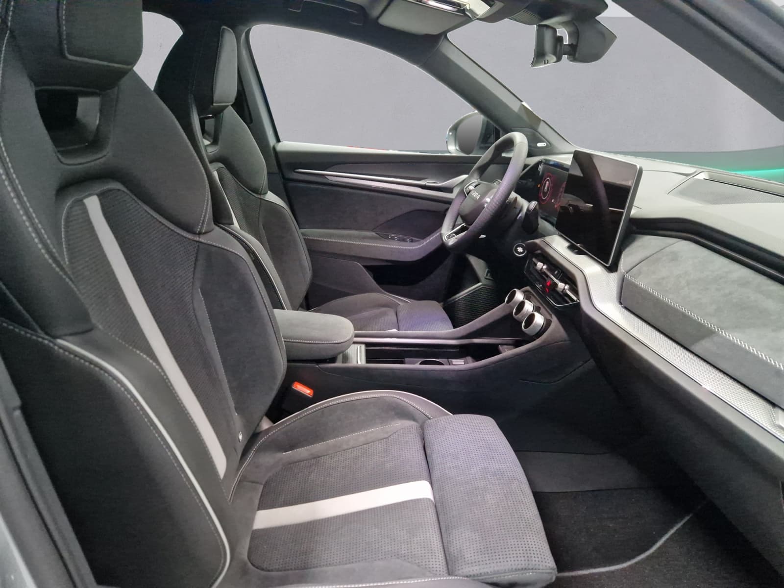 SKODA KODIAQ - Image 11