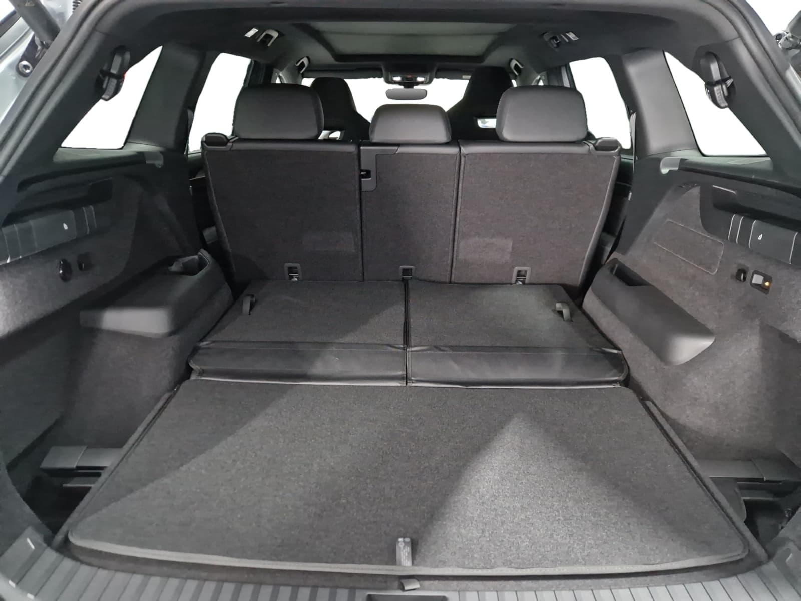 SKODA KODIAQ - Image 13