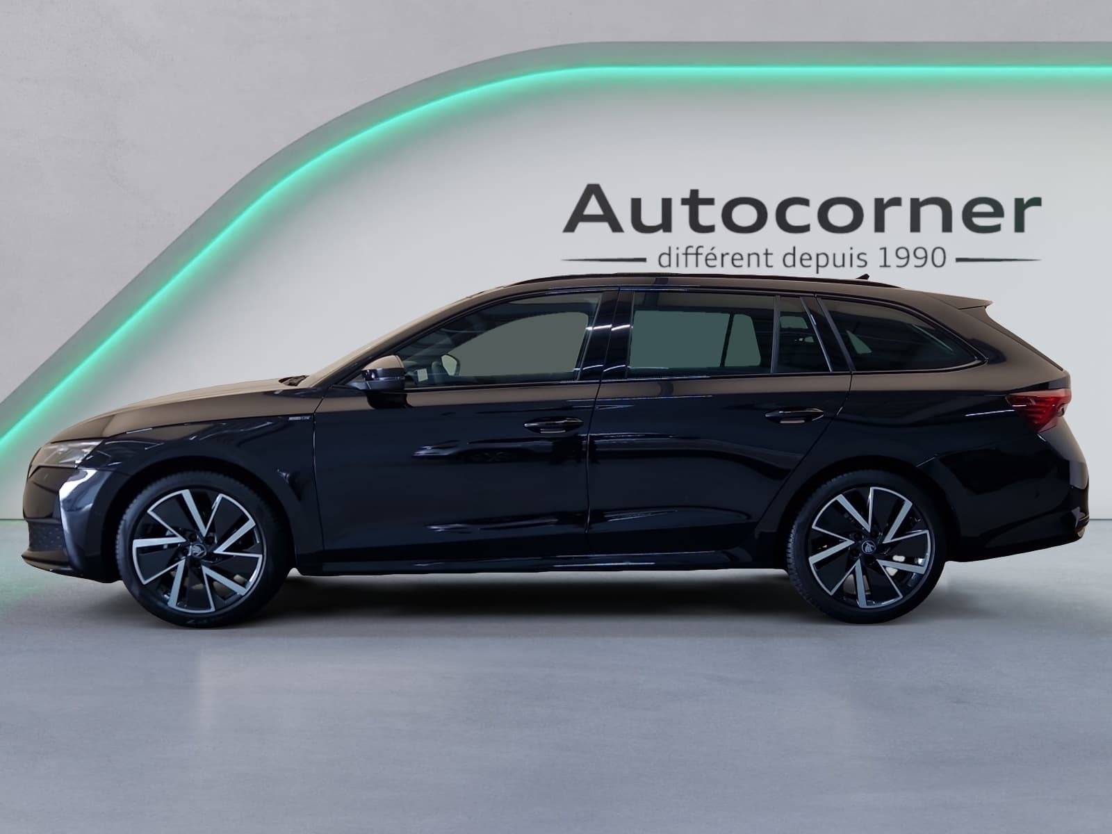 SKODA OCTAVIA - Image 2