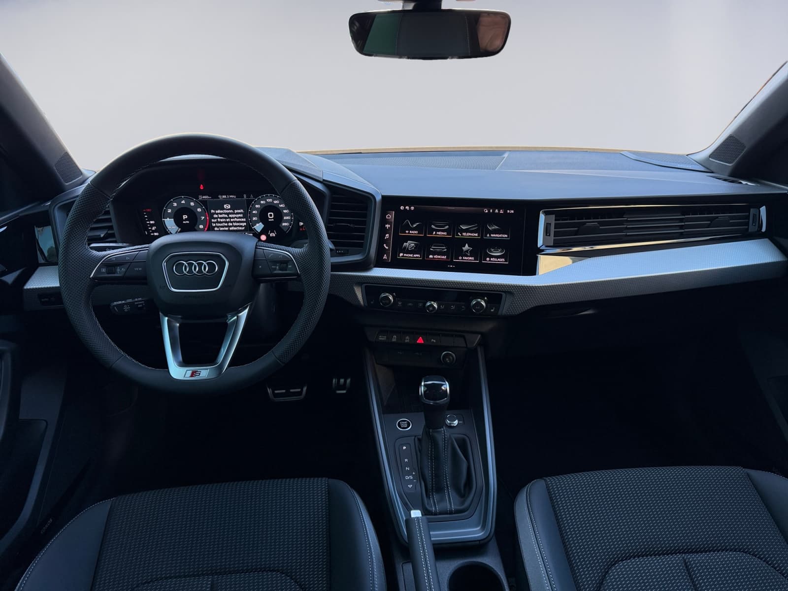 AUDI A1 - Image 9