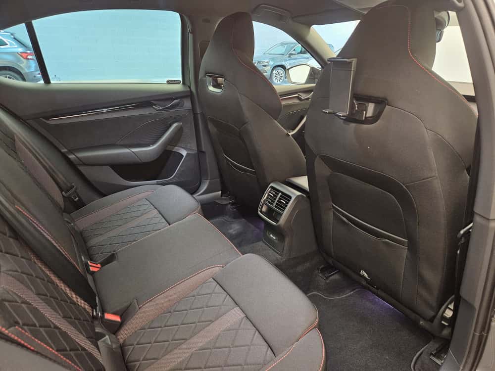 SKODA OCTAVIA - Image 14