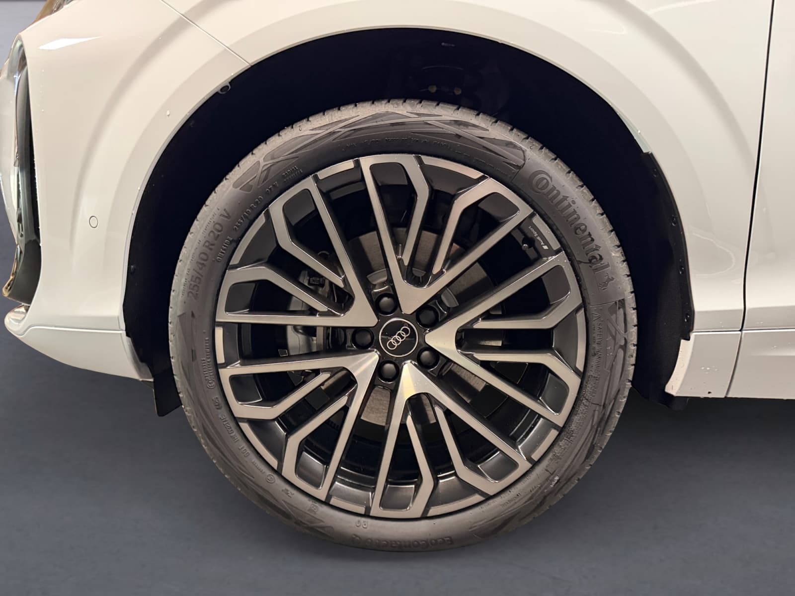 AUDI Q3 - Image 12