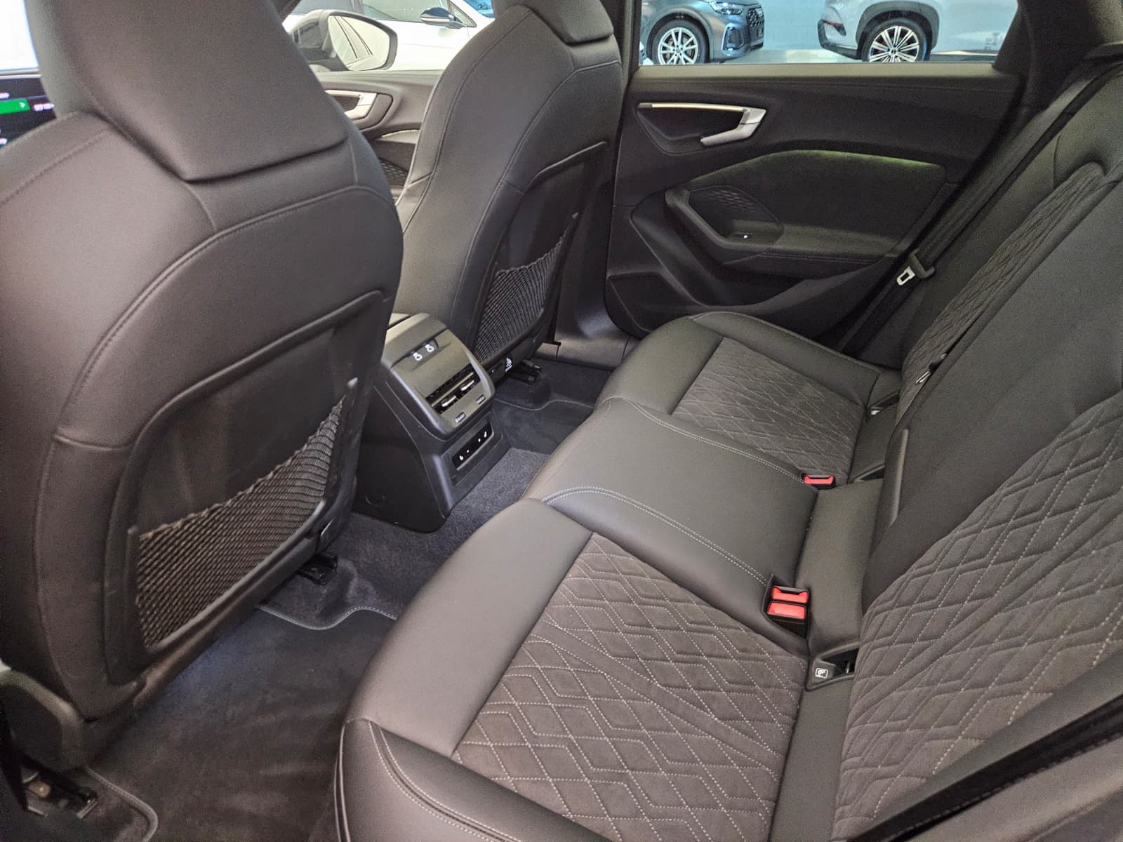 AUDI A5 - Image 13