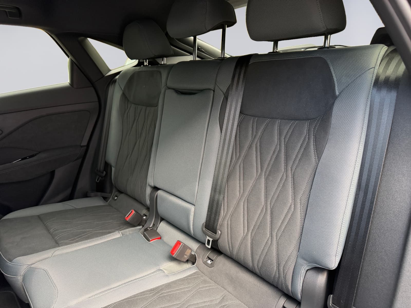 AUDI Q3 - Image 13