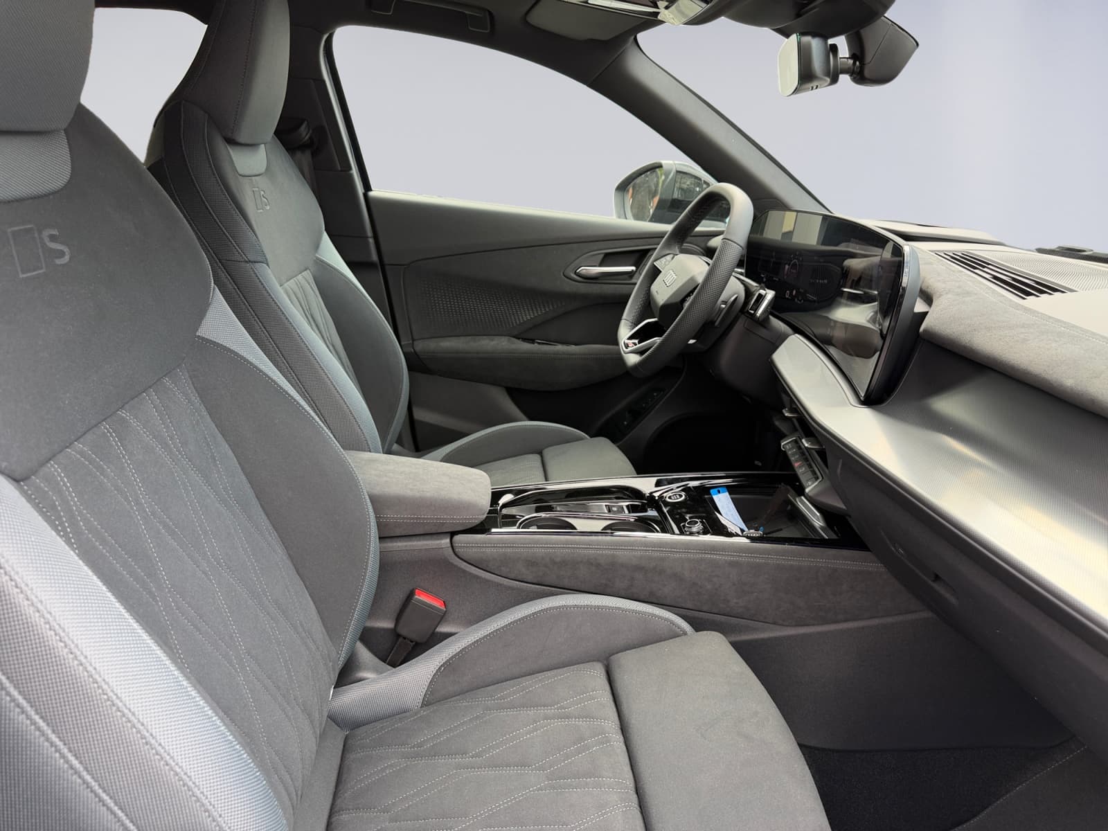 AUDI Q3 - Image 15
