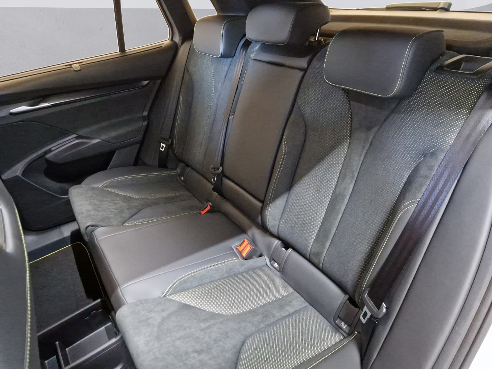 SKODA ELROQ - Image 13