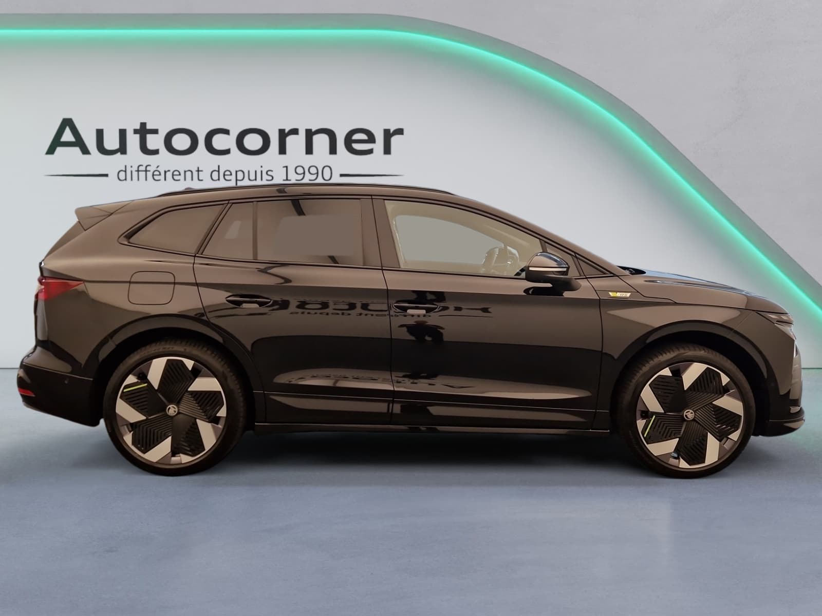 SKODA ENYAQ iV - Image 6