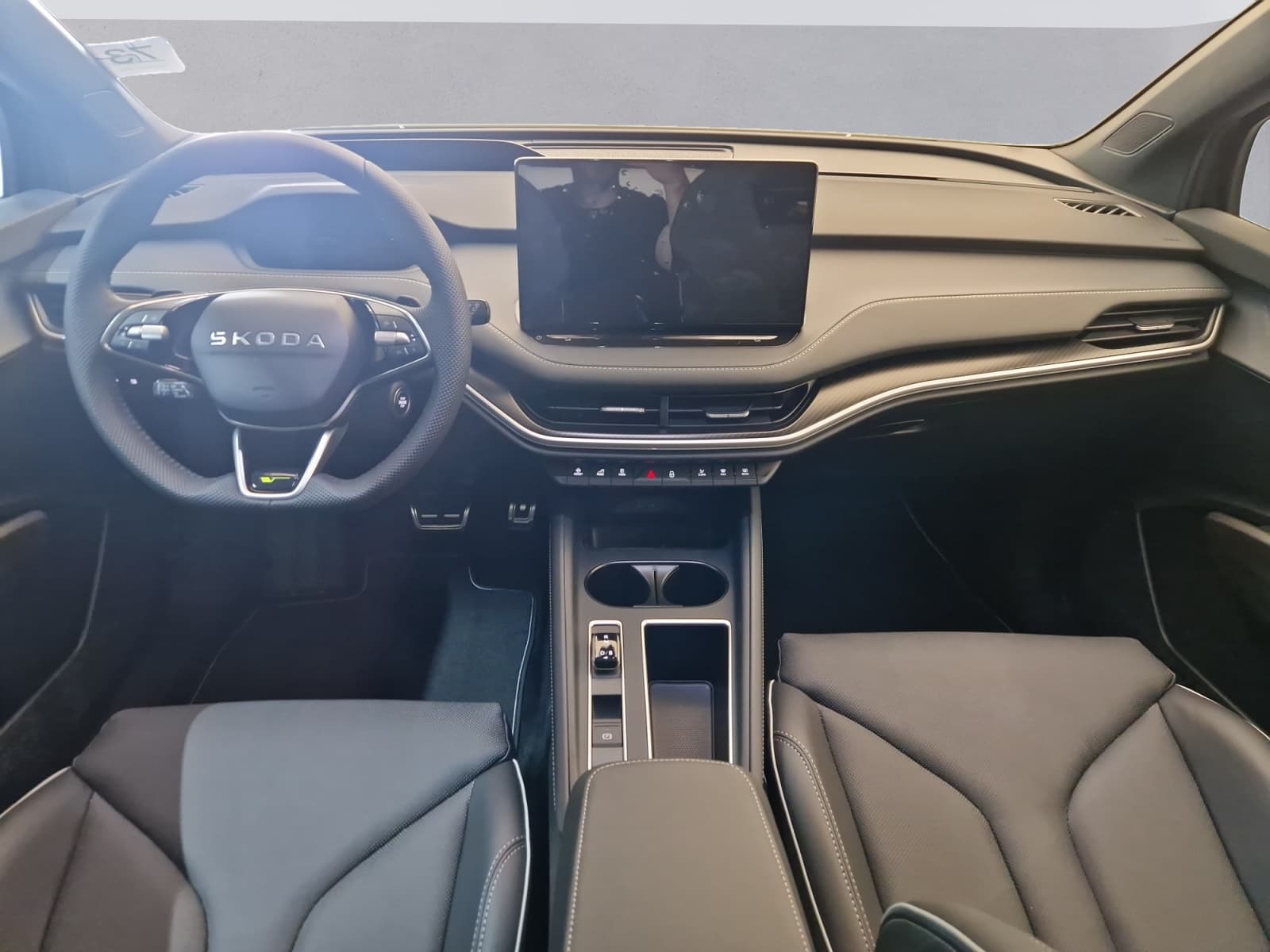 SKODA ENYAQ iV - Image 10