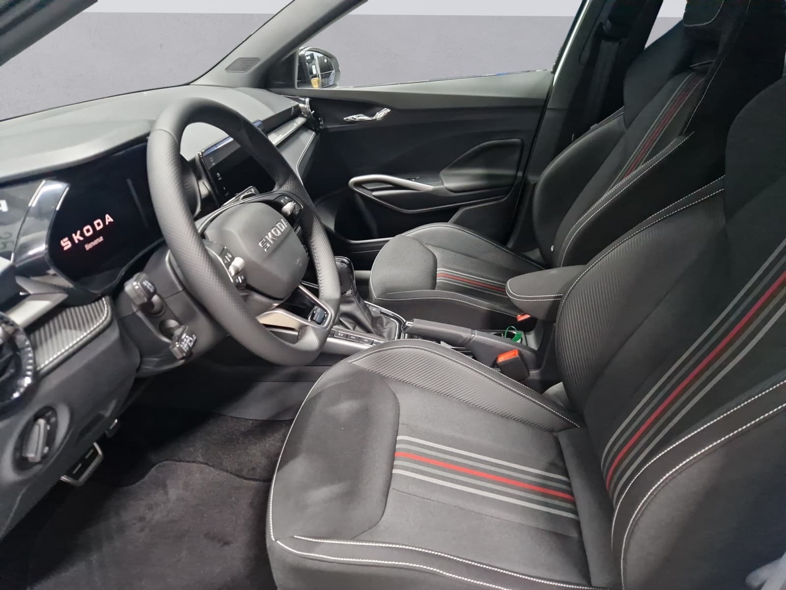 SKODA FABIA - Image 9