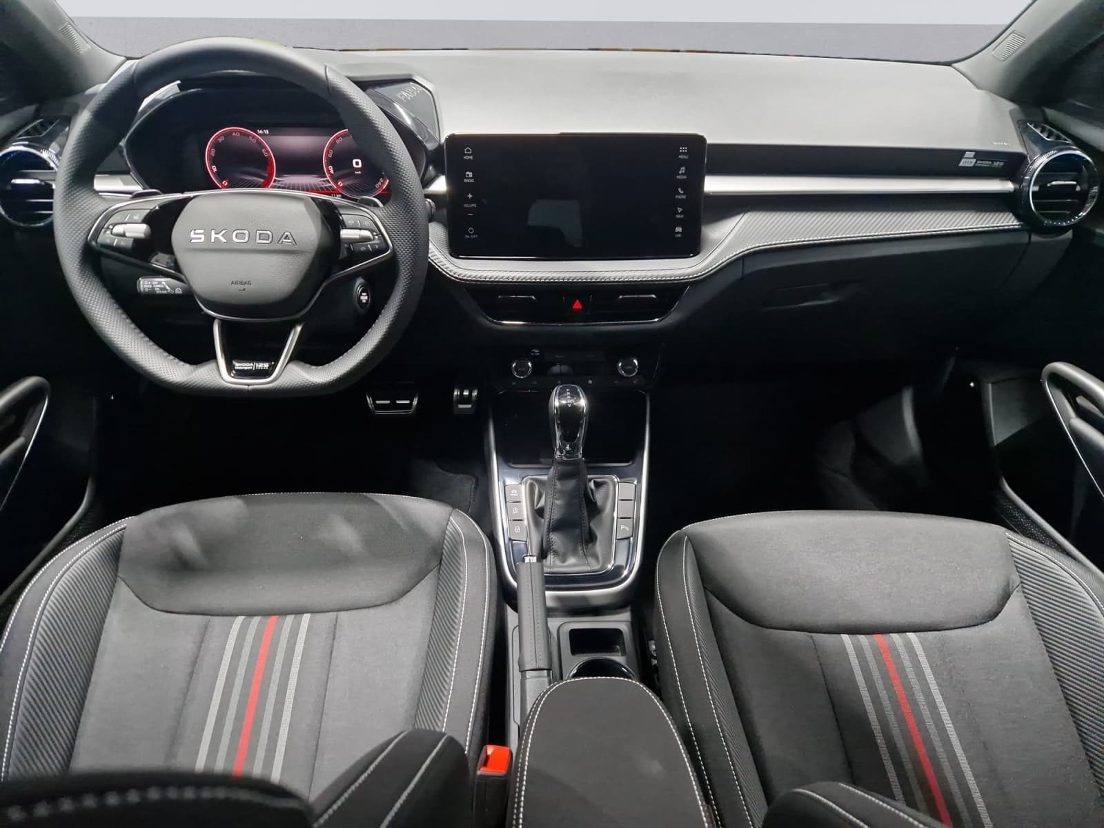 SKODA FABIA - Image 10