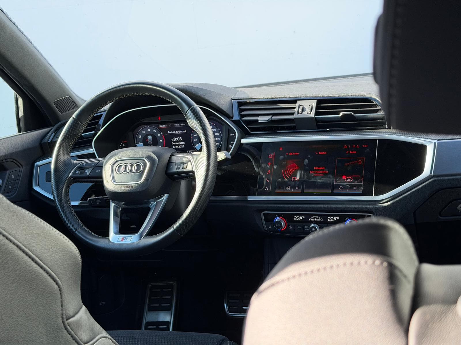 AUDI Q3 - Image 10