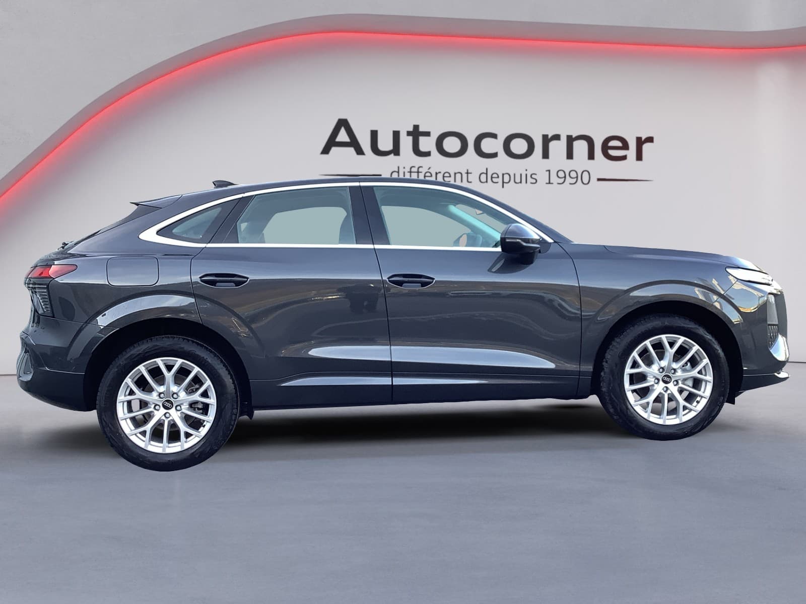 AUDI Q3 - Image 6