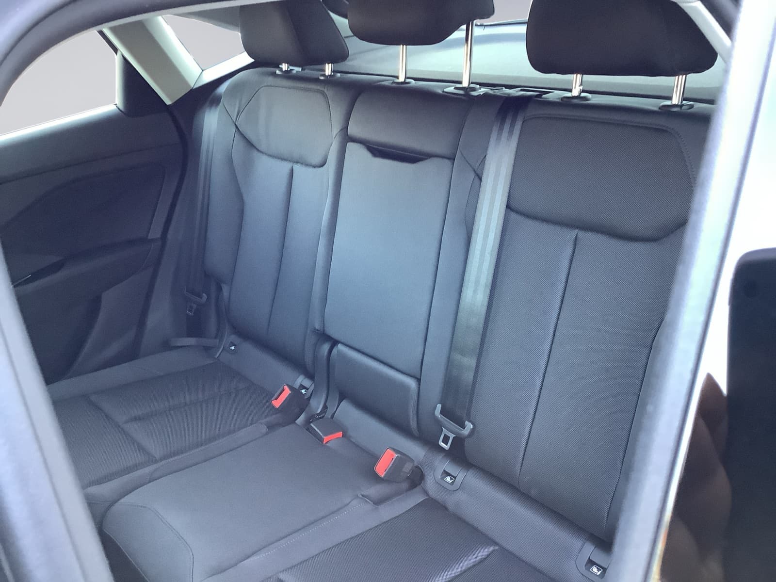 AUDI Q3 - Image 13