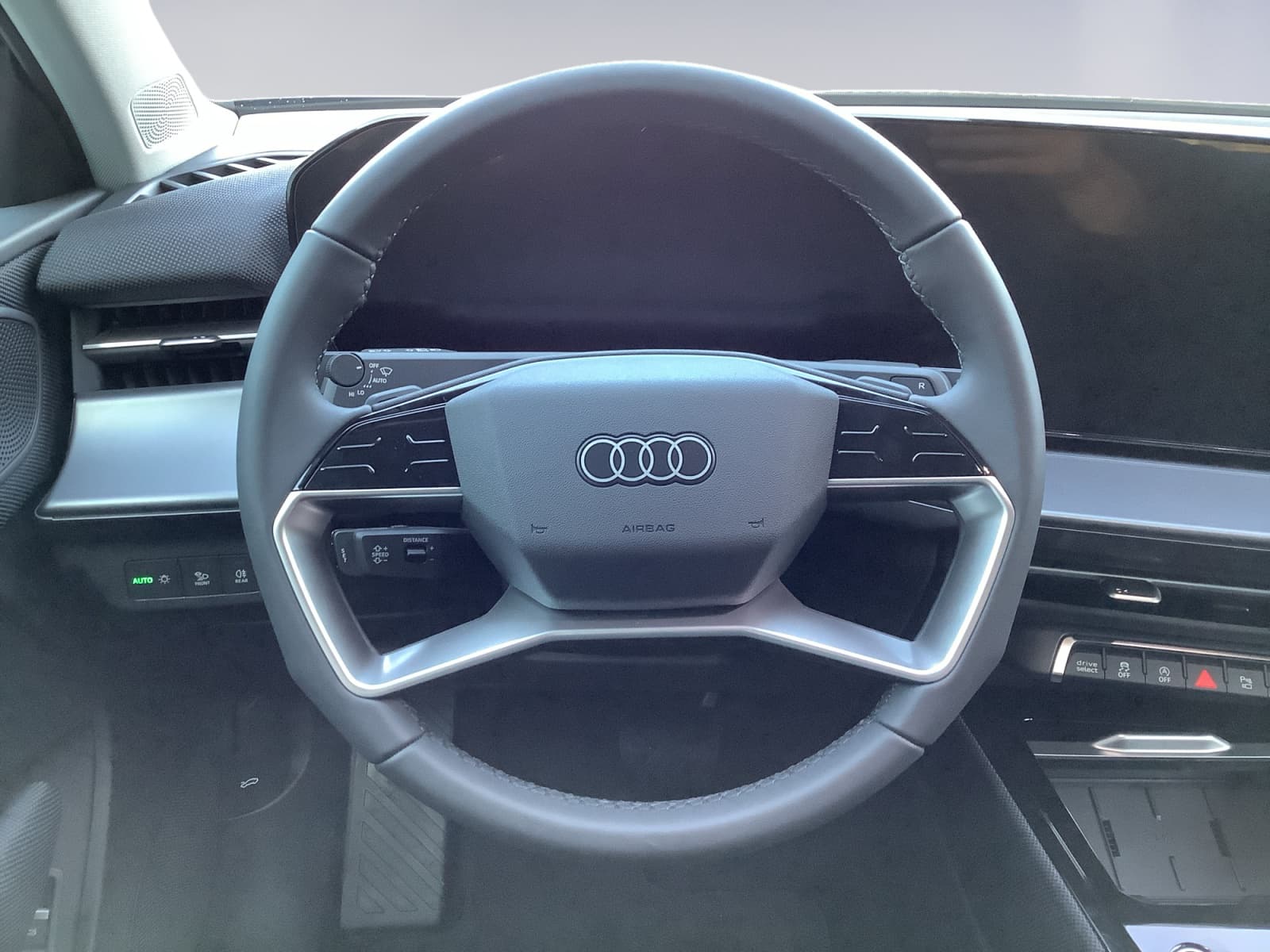 AUDI Q3 - Image 12