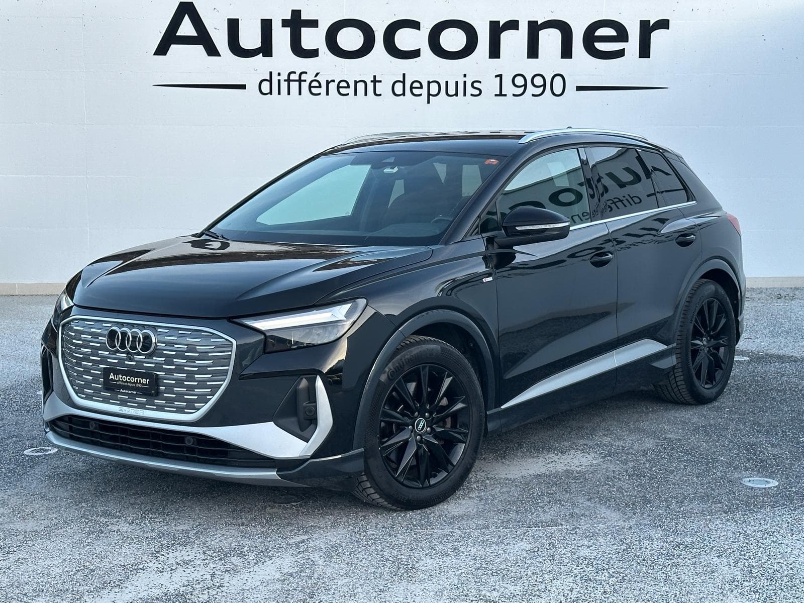 AUDI Q4 e-tron