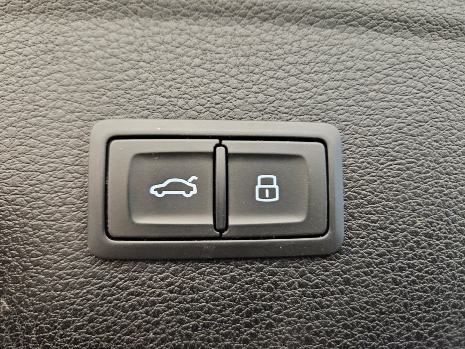 AUDI SQ5 - Image 16