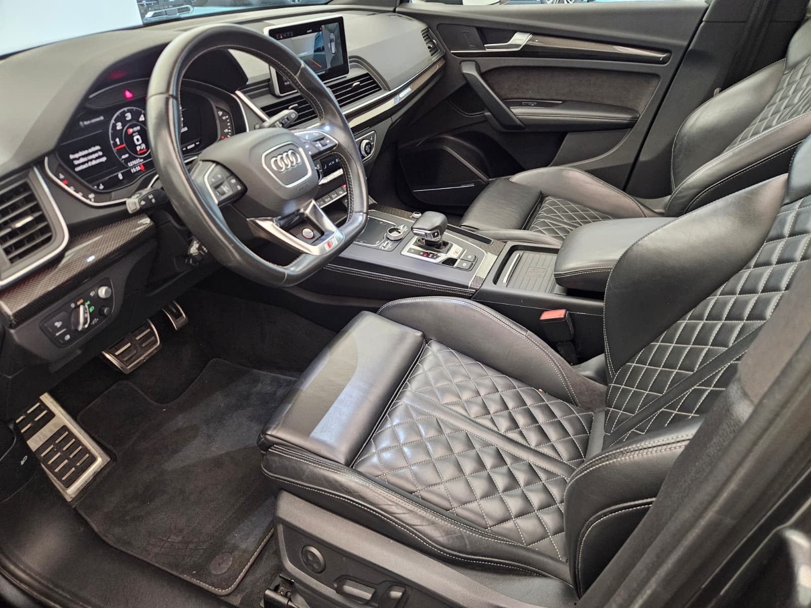 AUDI SQ5 - Image 11