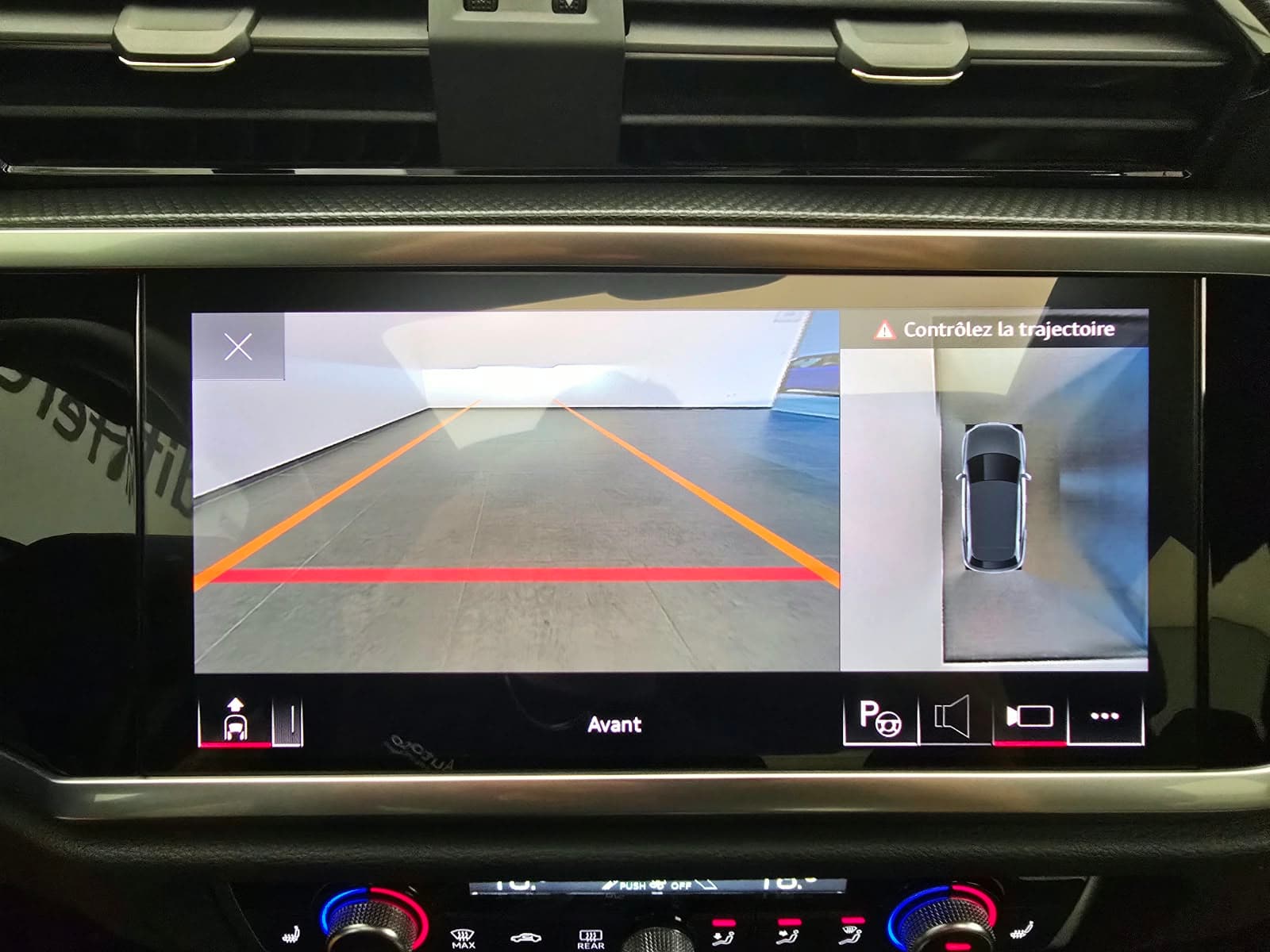 AUDI Q3 - Image 11
