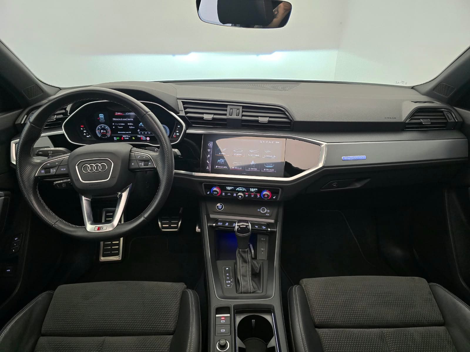 AUDI Q3 - Image 10