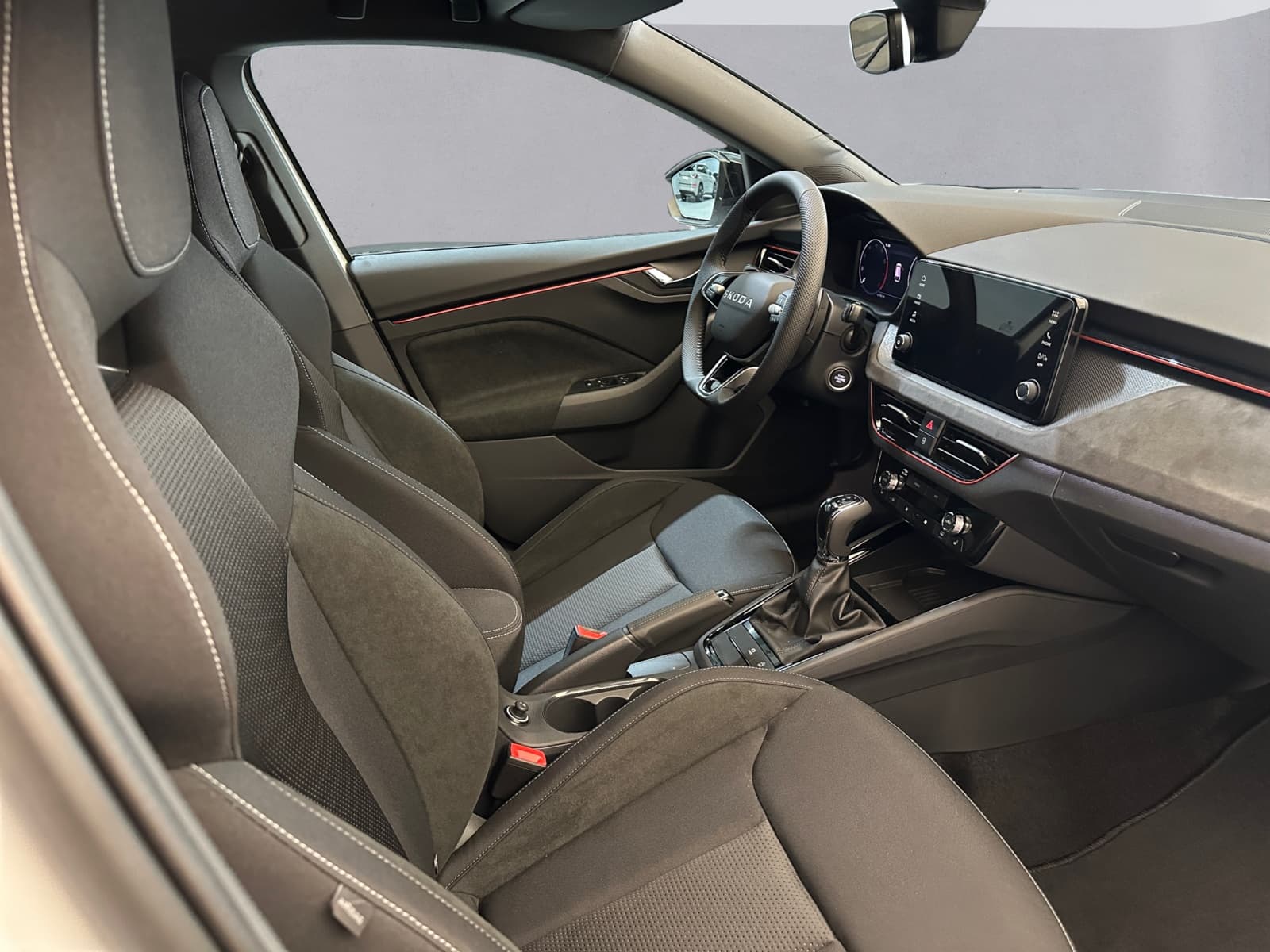 SKODA SCALA - Image 12