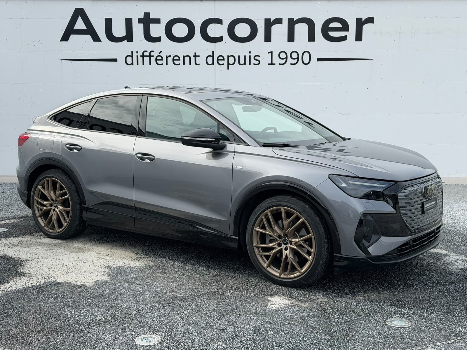 AUDI Q4 e-tron - Image 4