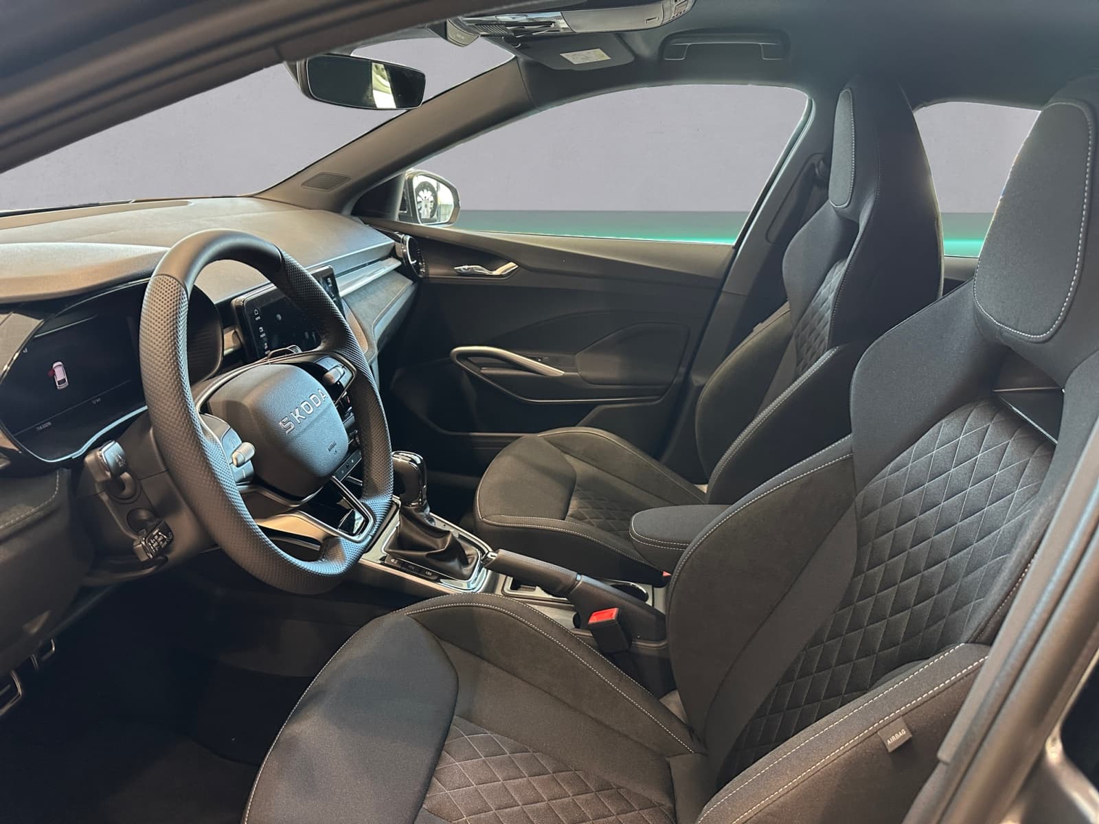SKODA FABIA - Image 9