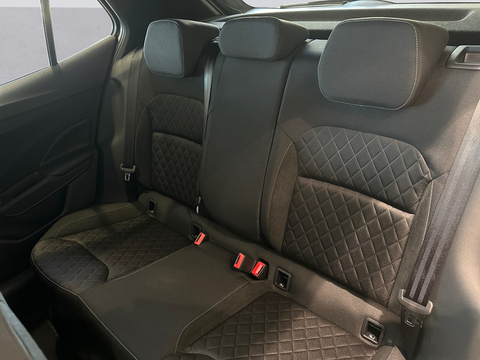 SKODA FABIA - Image 13