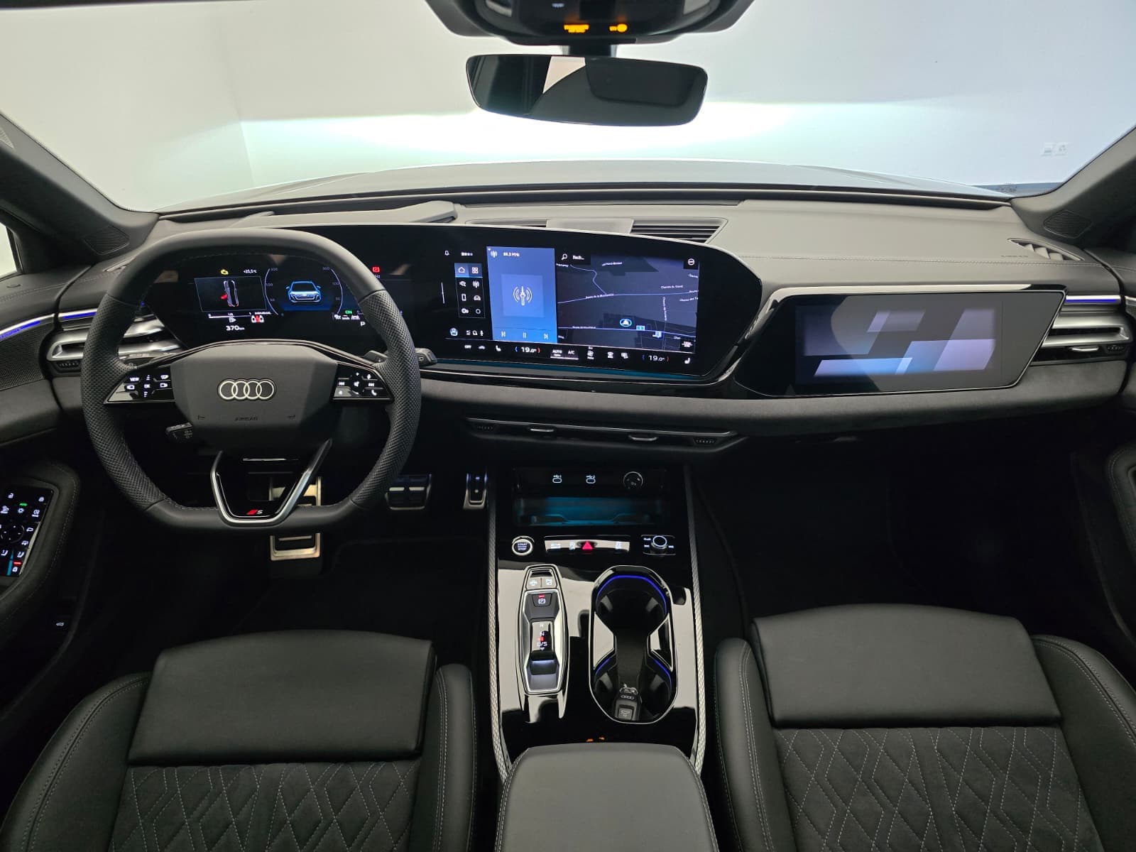 AUDI A5 - Image 10