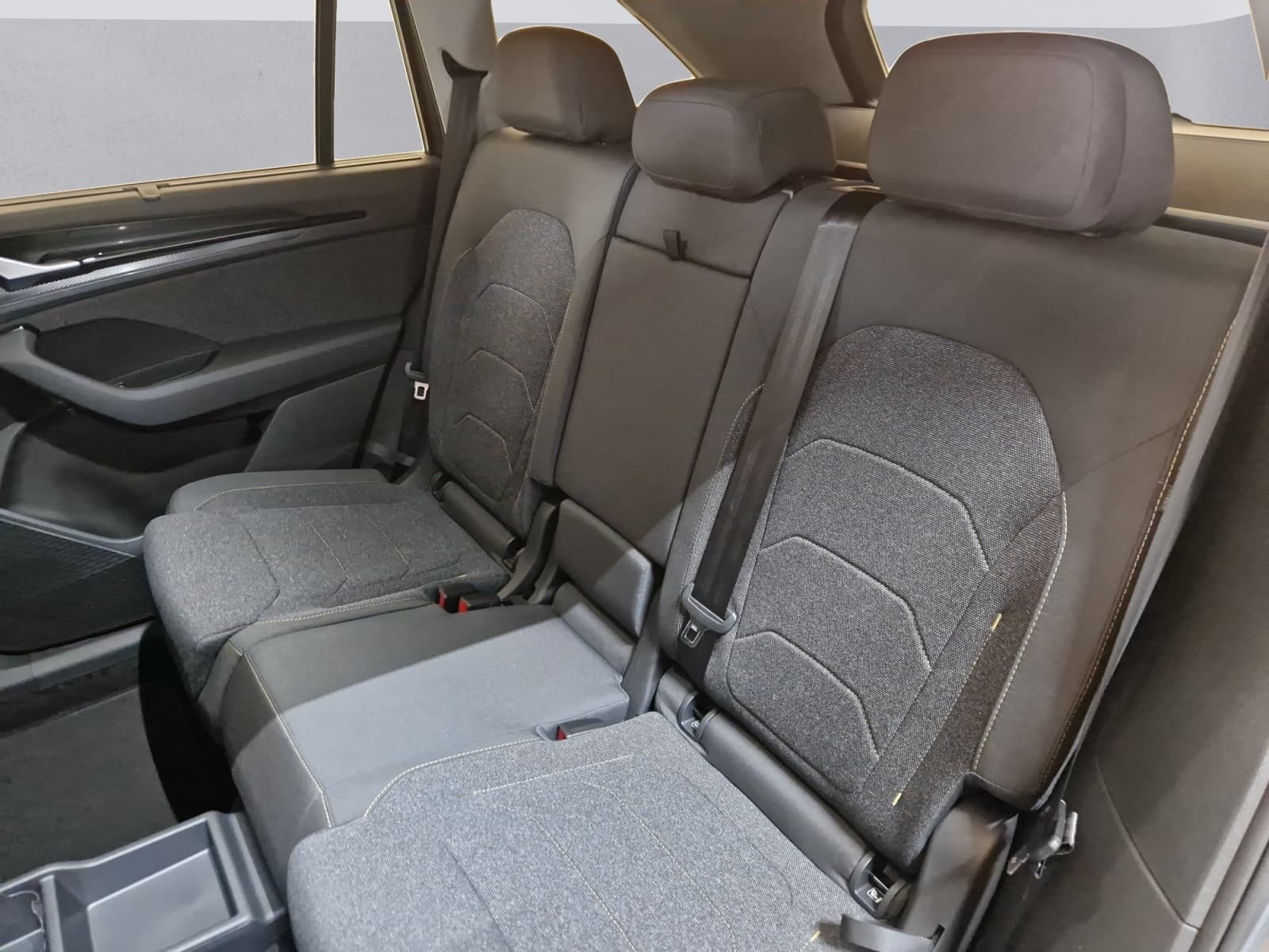 SKODA KODIAQ - Image 12