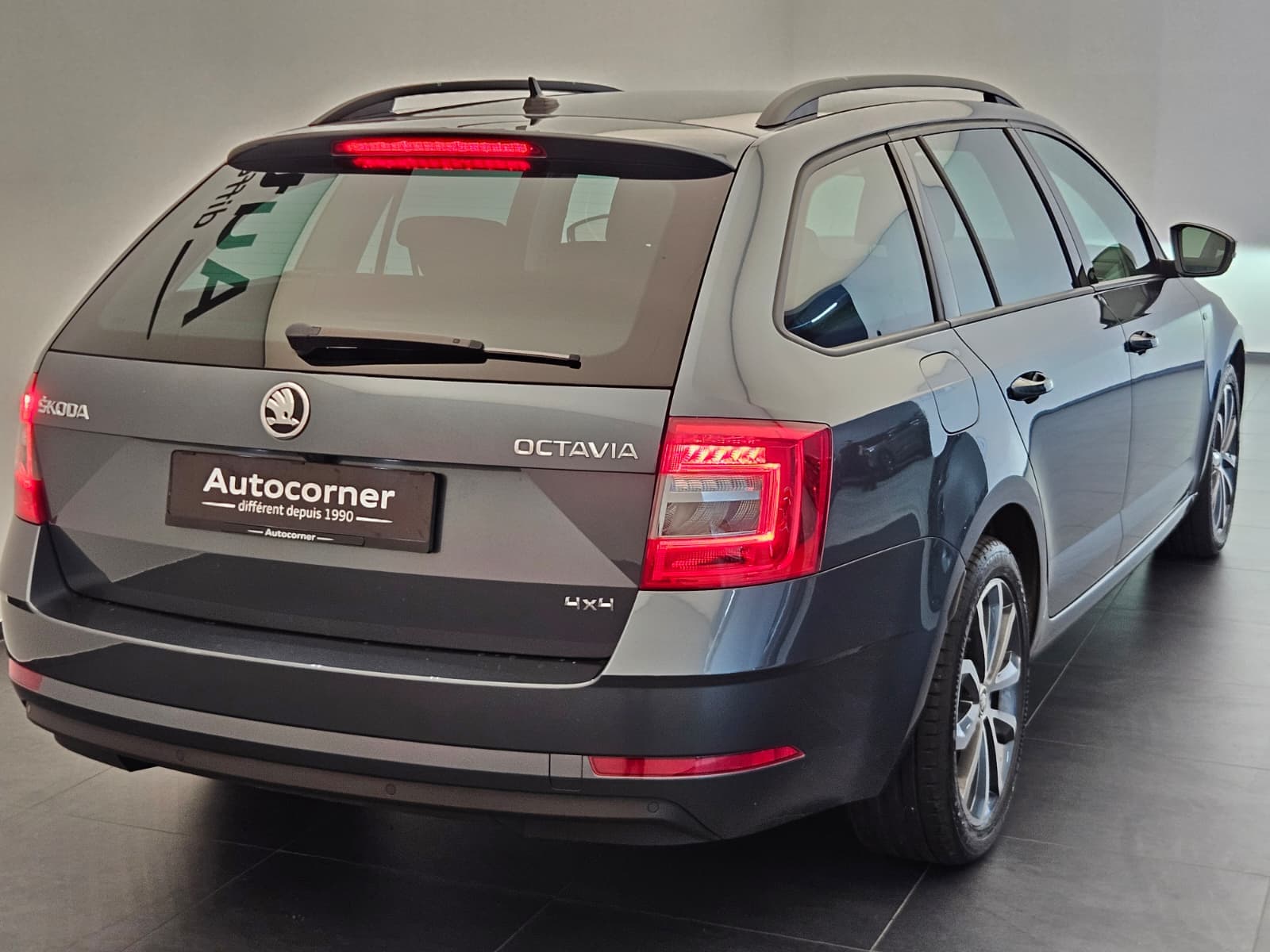 SKODA OCTAVIA - Image 7