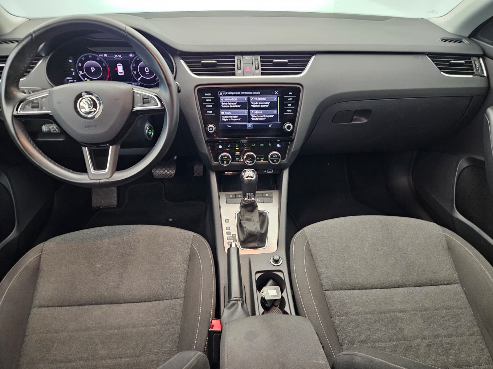 SKODA OCTAVIA - Image 10