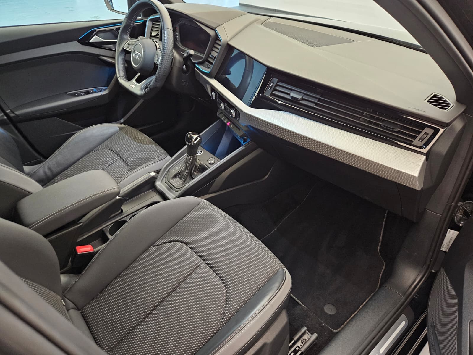 AUDI A1 - Image 12