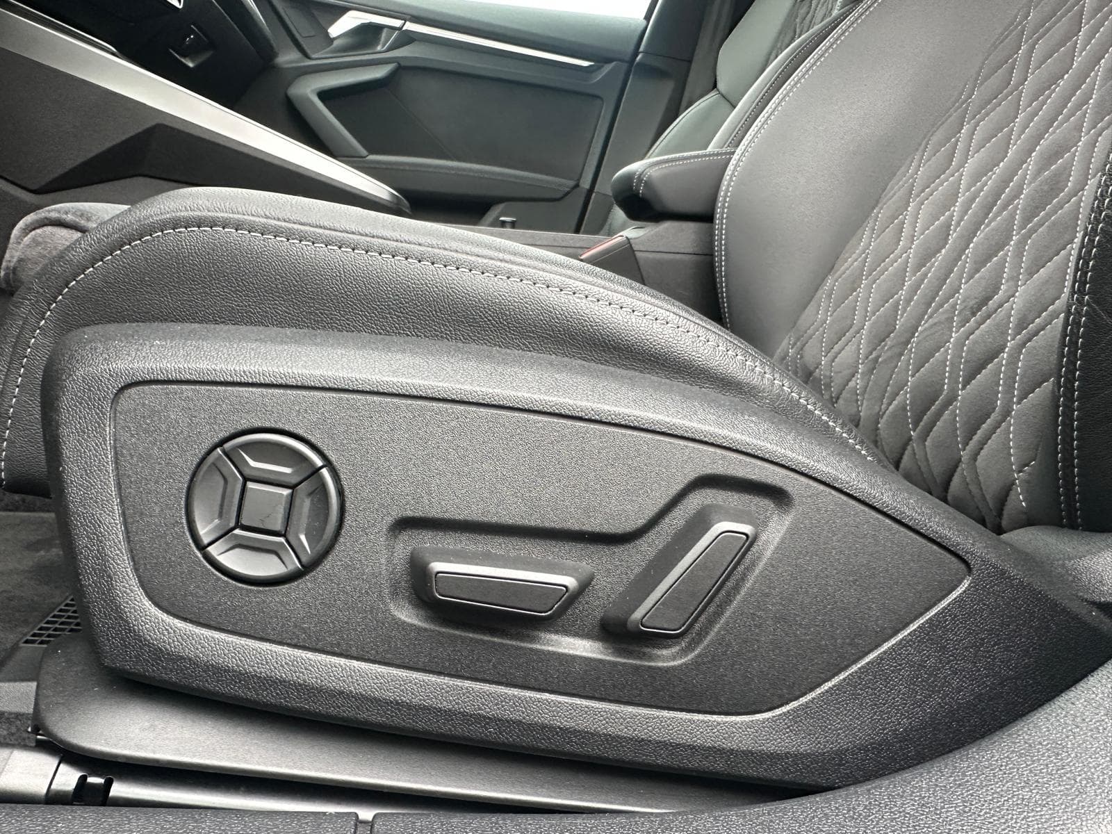 AUDI A3 - Image 11