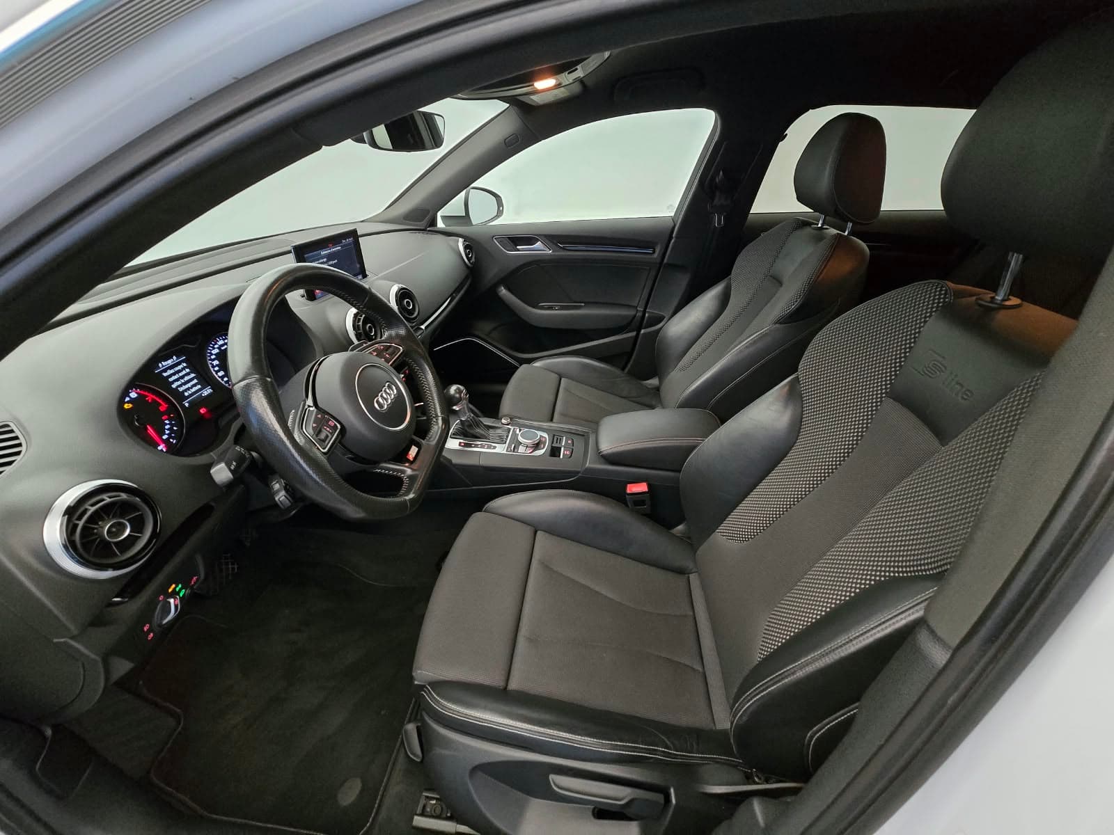 AUDI A3 - Image 11