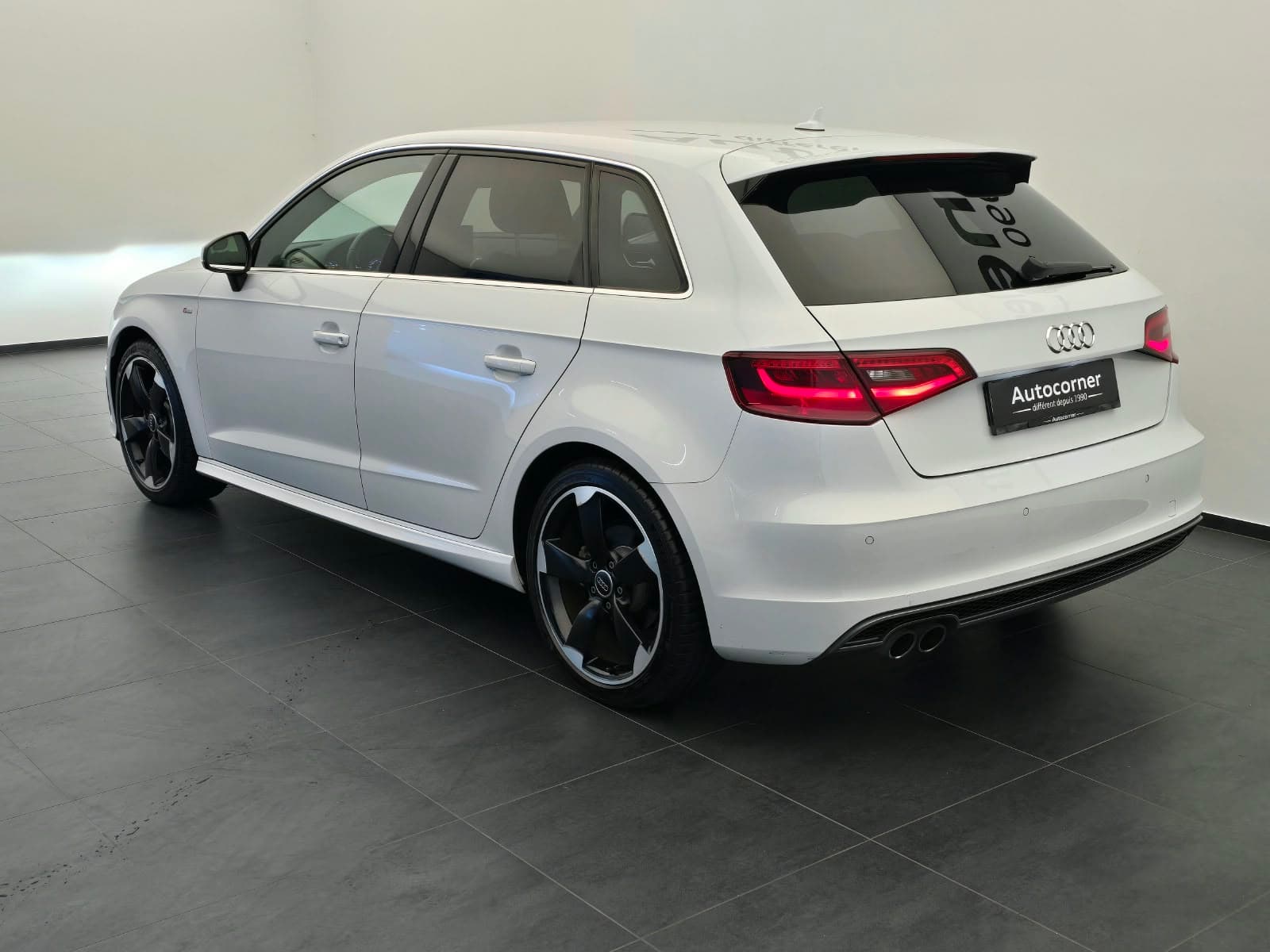 AUDI A3 - Image 9
