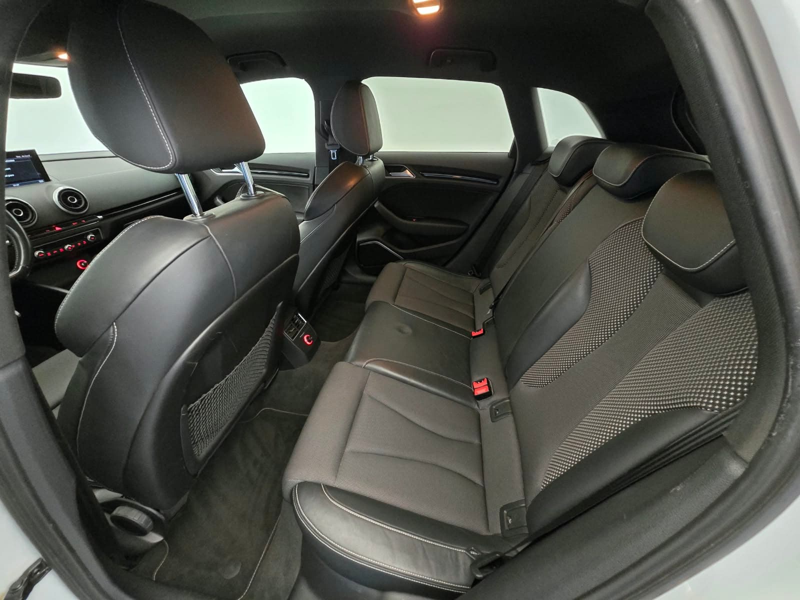 AUDI A3 - Image 13