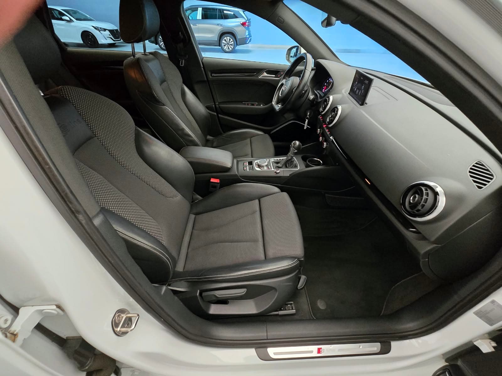 AUDI A3 - Image 12