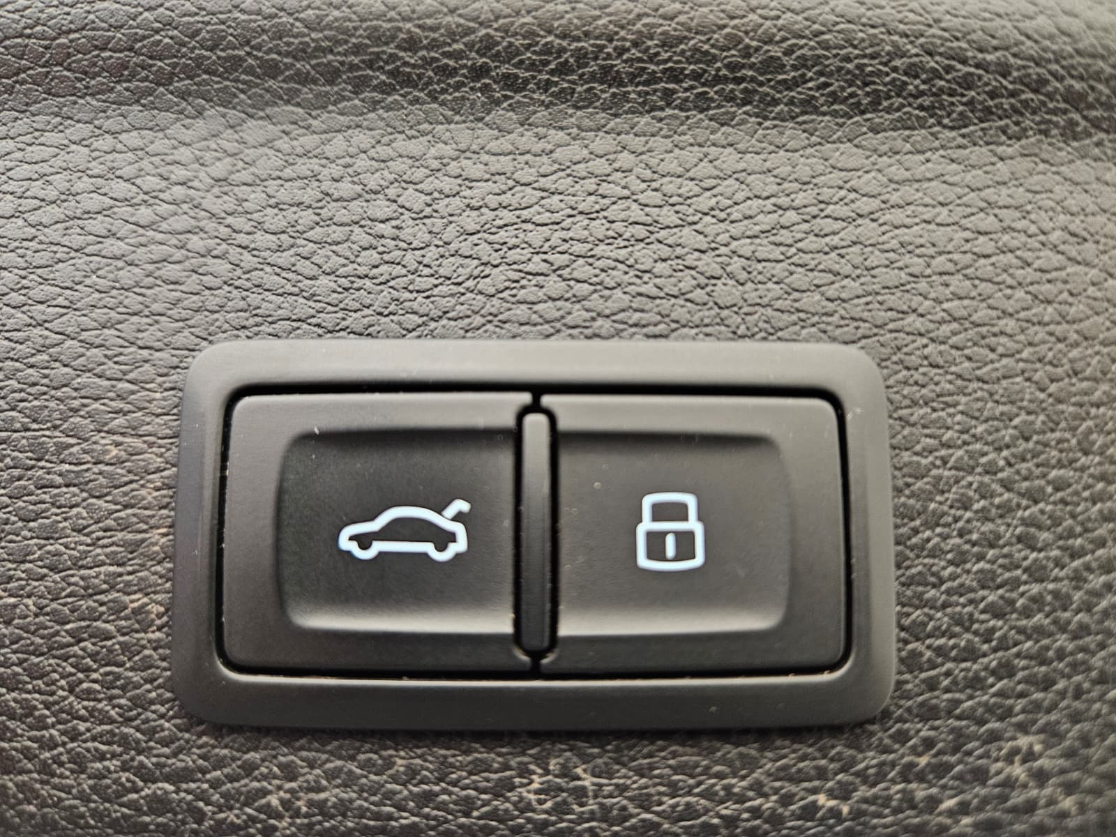 AUDI Q3 - Image 16